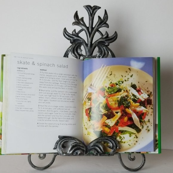(2) Cooking Books Salads - Chicken / Set of Two. - Picture 4 of 8